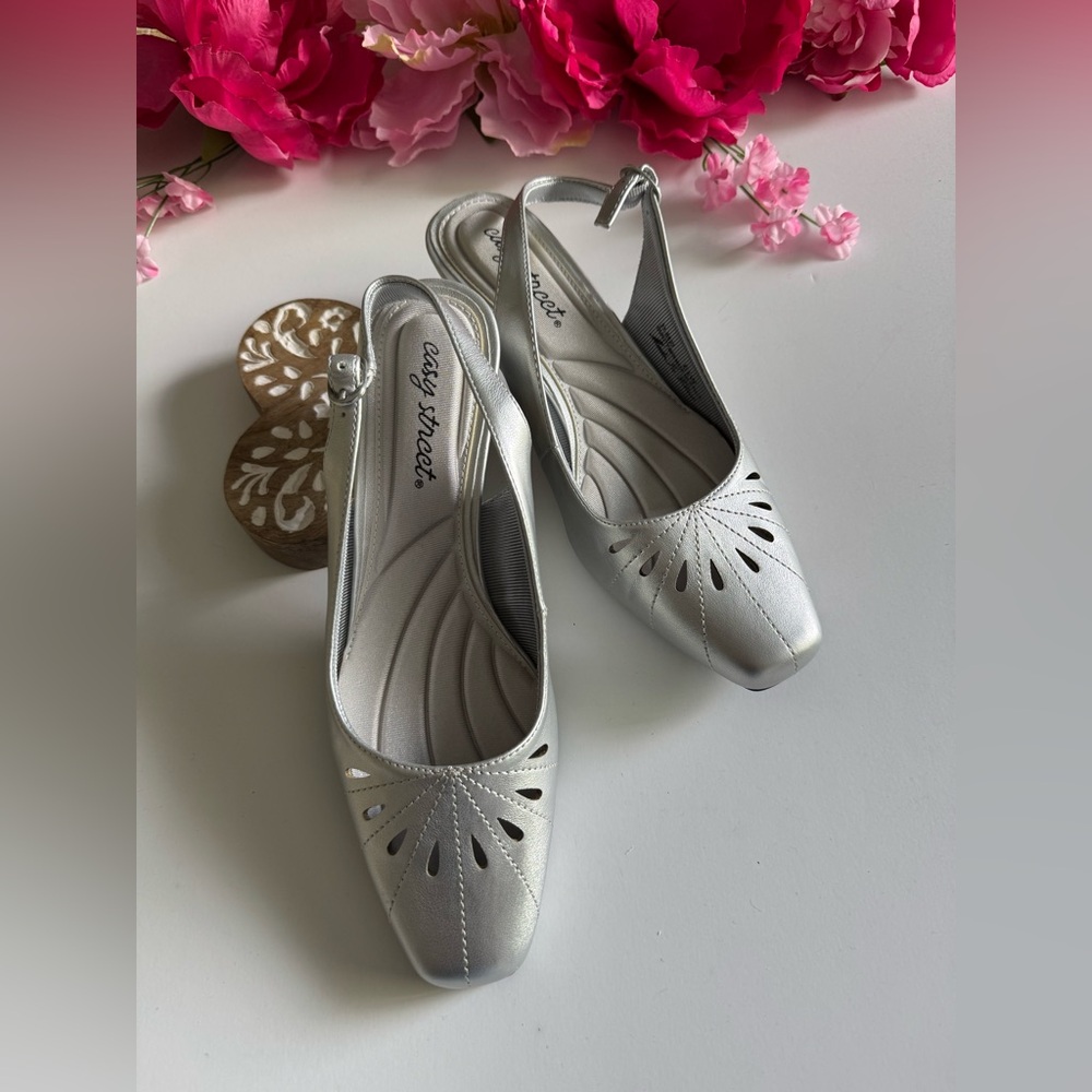 Easy Street Women's Silver Slingback Shoes